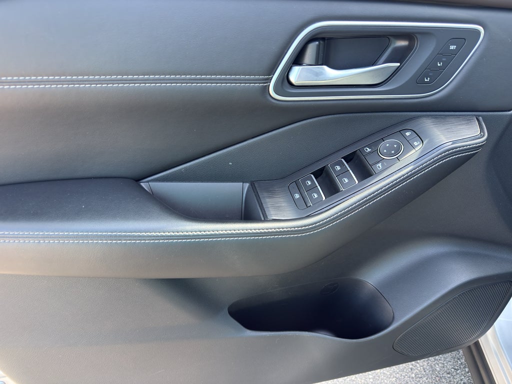2021 Nissan Rogue AWD Platinum