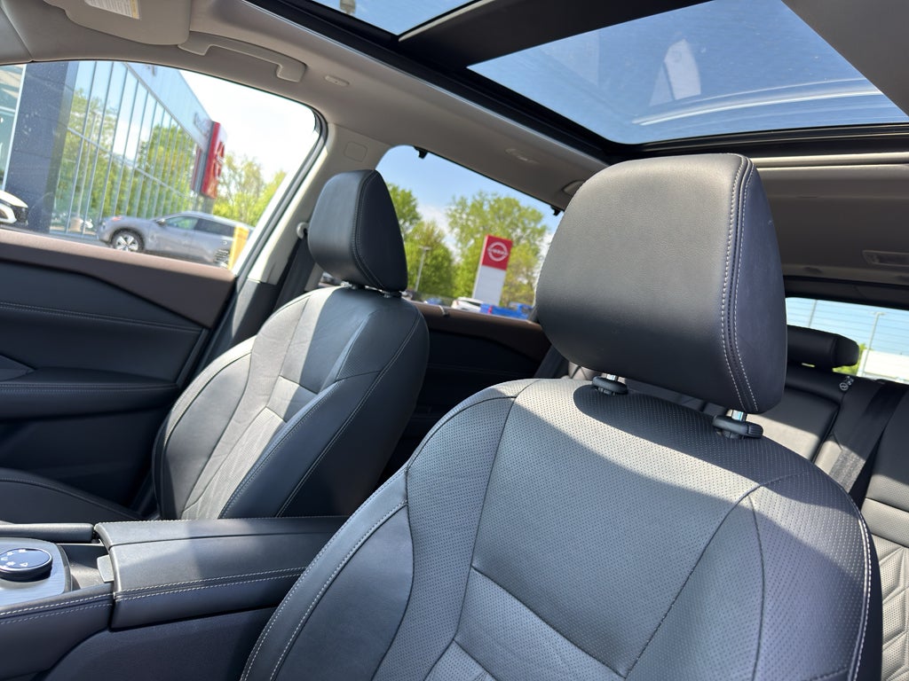 2021 Nissan Rogue AWD Platinum
