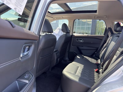 2021 Nissan Rogue AWD Platinum