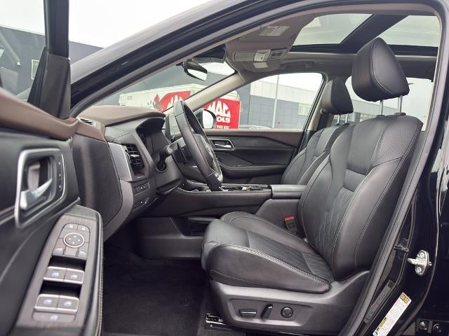2023 Nissan Rogue AWD Platinum *Ltd Avail*