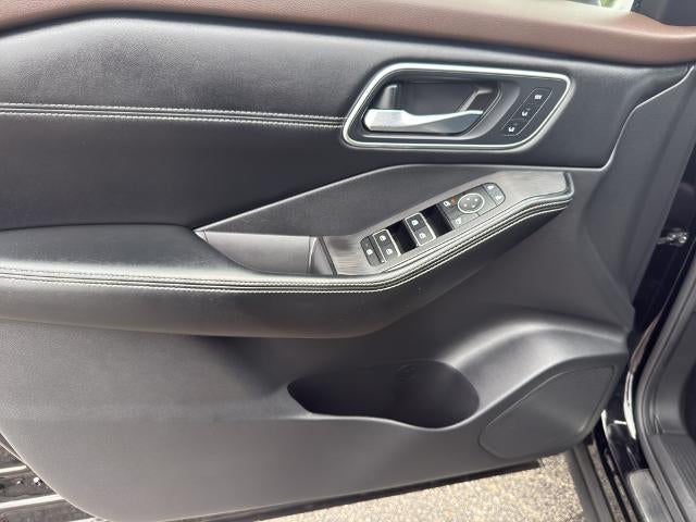2023 Nissan Rogue AWD Platinum *Ltd Avail*