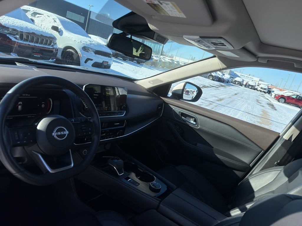 2023 Nissan Rogue AWD Platinum