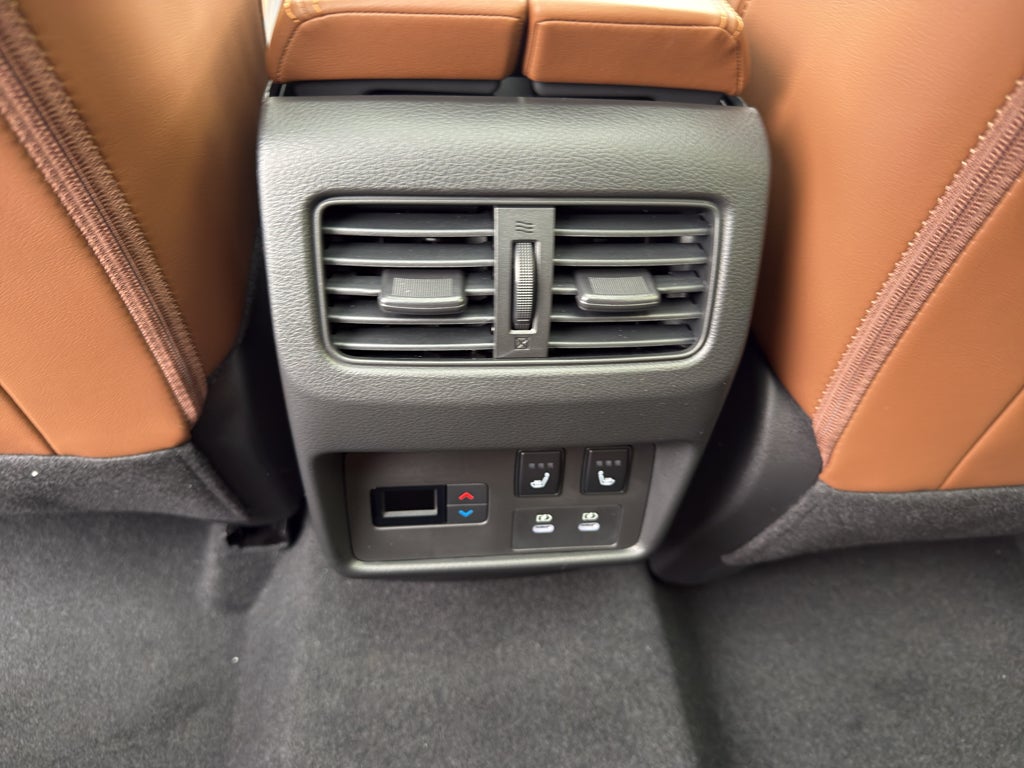 2026 Nissan Rogue AWD Platinum *Ltd Avail*