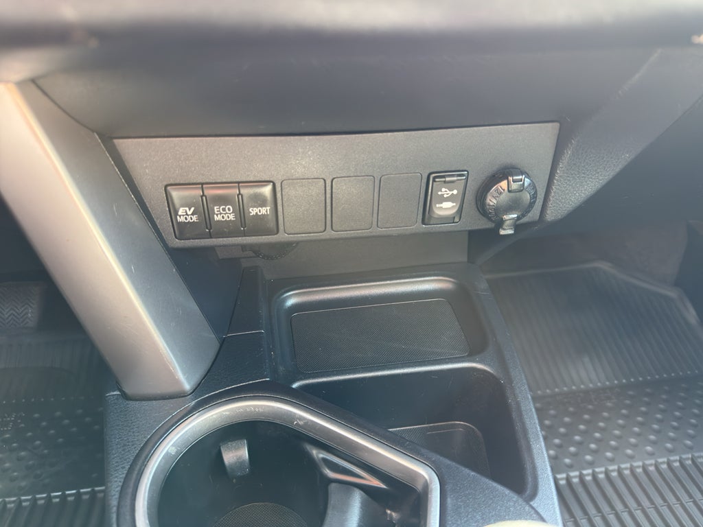 2017 Toyota RAV4 Hybrid XLE AWD (Natl)