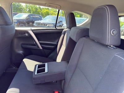 2017 Toyota RAV4 Hybrid XLE AWD (Natl)