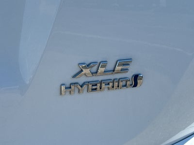 2017 Toyota RAV4 Hybrid XLE AWD (Natl)