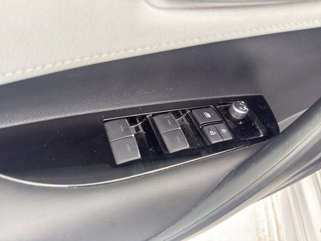 2019 Toyota Corolla Hatchback SE CVT (Natl)