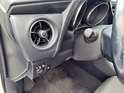 2017 Toyota Corolla iM CVT (Natl)