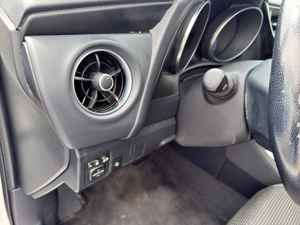 2017 Toyota Corolla iM CVT (Natl)