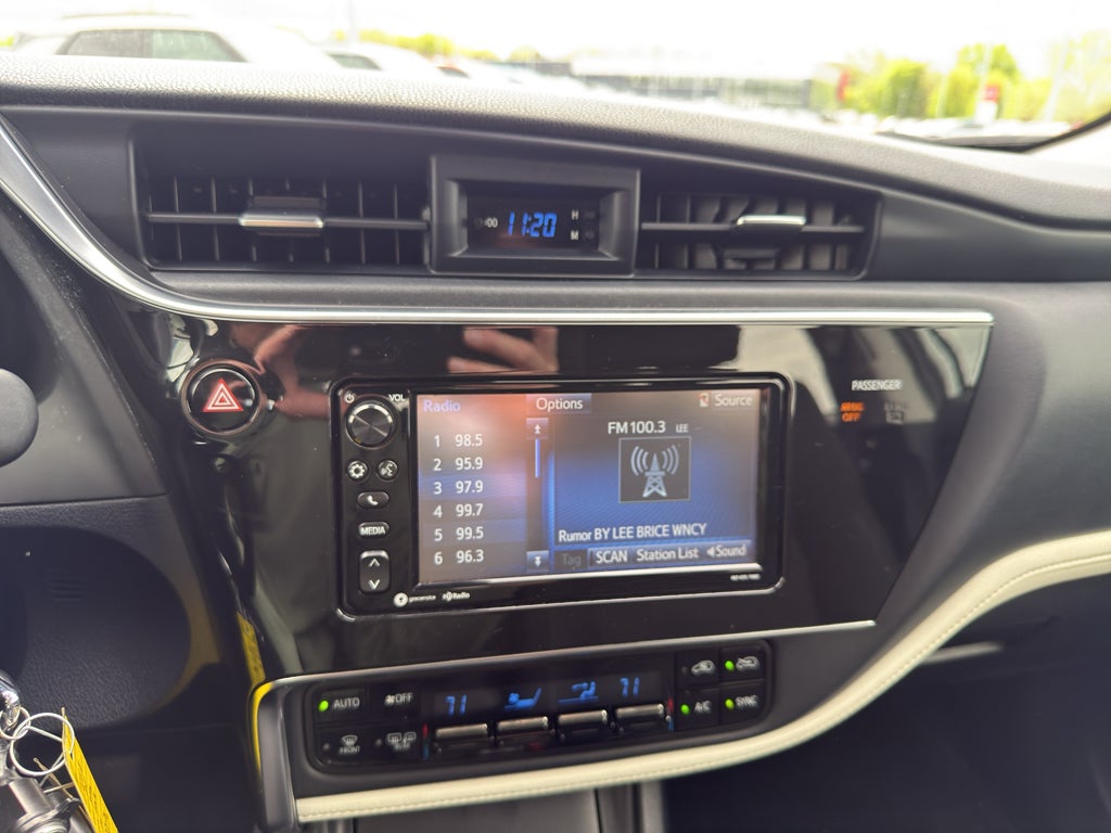 2017 Toyota Corolla iM CVT (Natl)