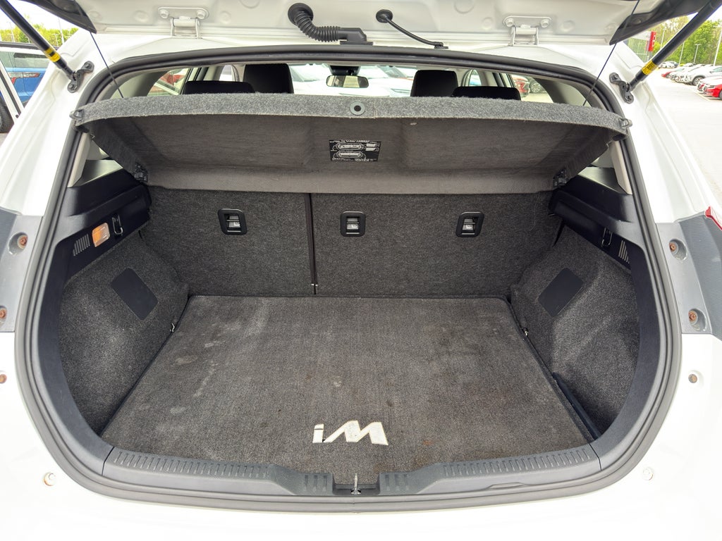 2017 Toyota Corolla iM CVT (Natl)