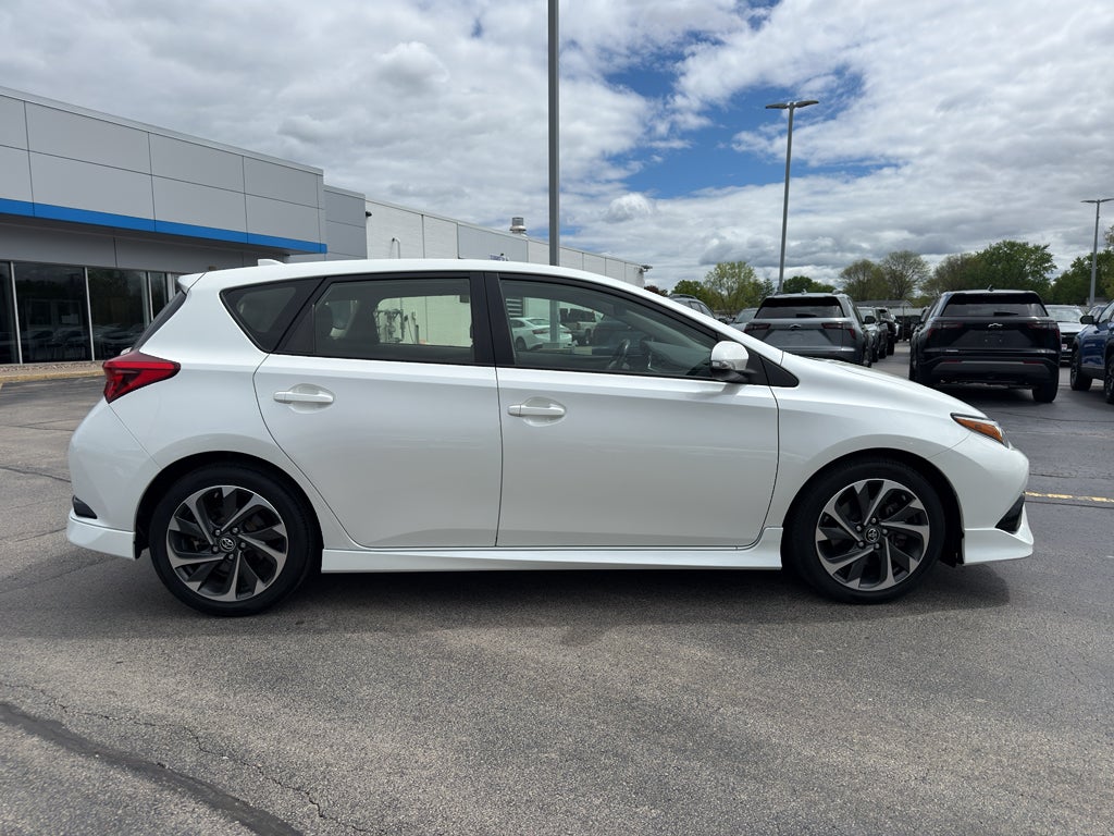 2017 Toyota Corolla iM CVT (Natl)
