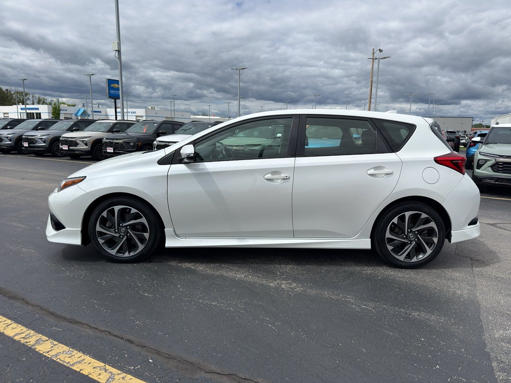 2017 Toyota Corolla iM CVT (Natl)