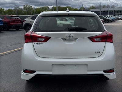 2017 Toyota Corolla iM CVT (Natl)