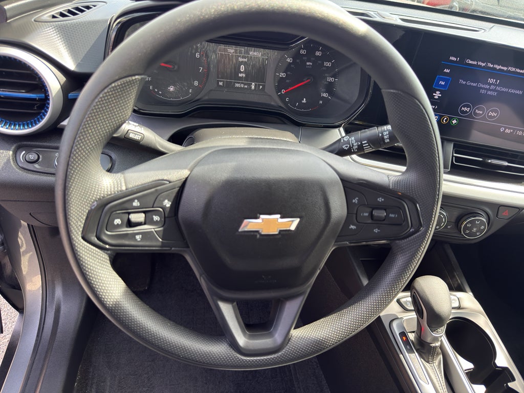 2024 Chevrolet Trax FWD 4dr LS