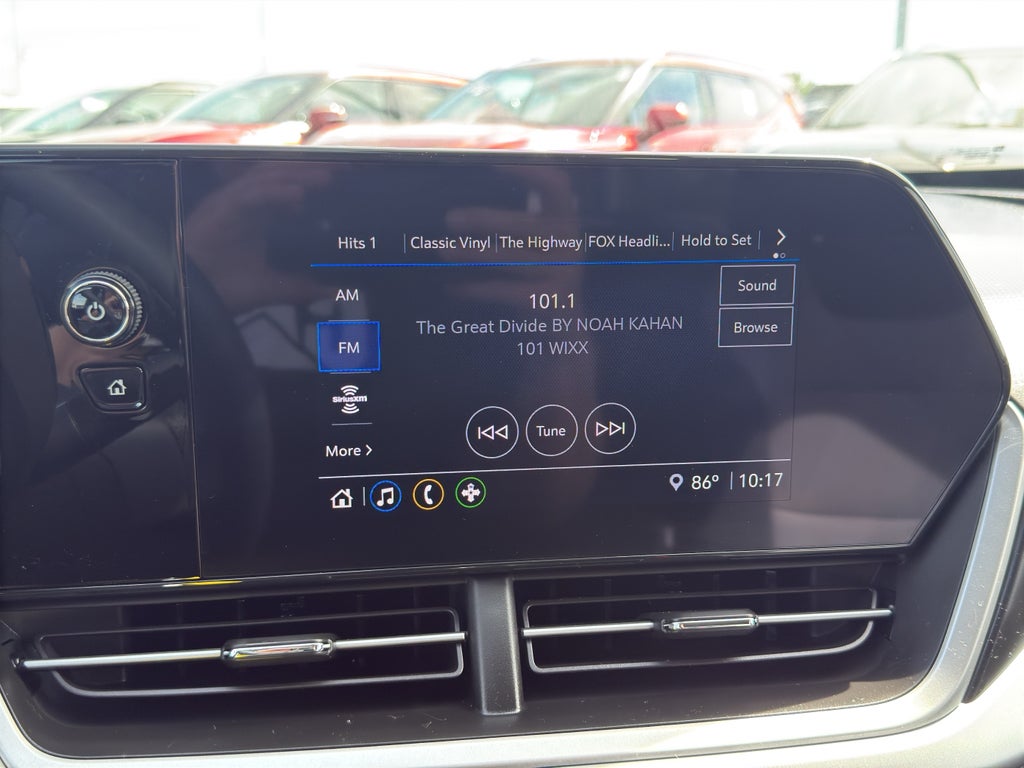 2024 Chevrolet Trax FWD 4dr LS