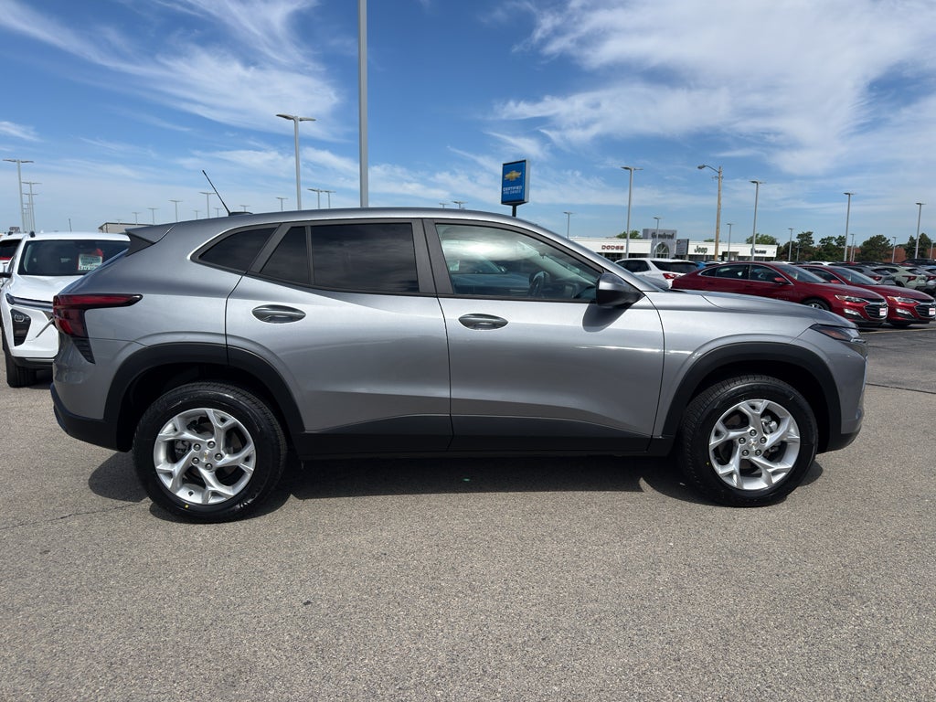 2024 Chevrolet Trax FWD 4dr LS