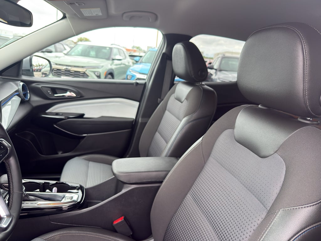 2024 Chevrolet Trax FWD 4dr LT