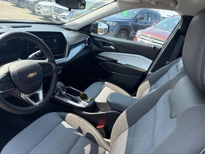 2024 Chevrolet Trax FWD 4dr LT