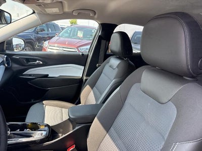 2024 Chevrolet Trax FWD 4dr LT