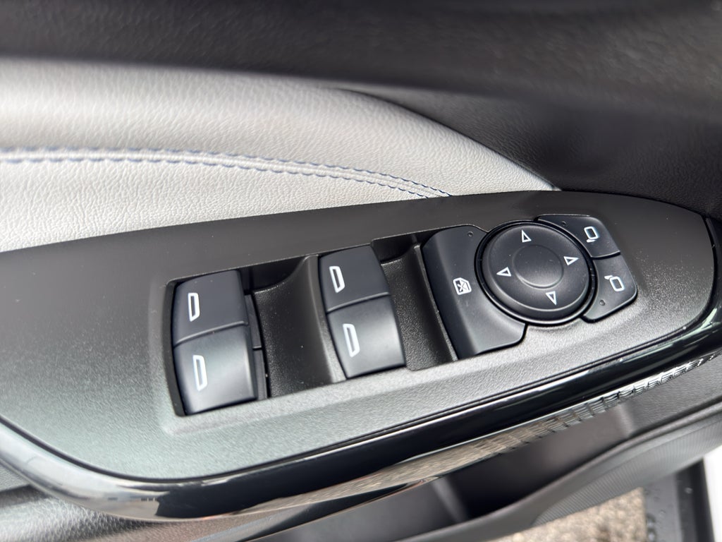 2024 Chevrolet Trax FWD 4dr LT