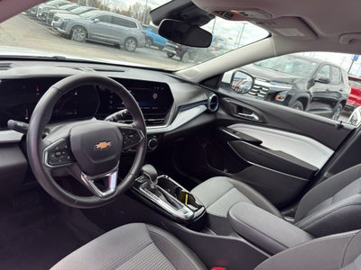 2024 Chevrolet Trax FWD 4dr LT