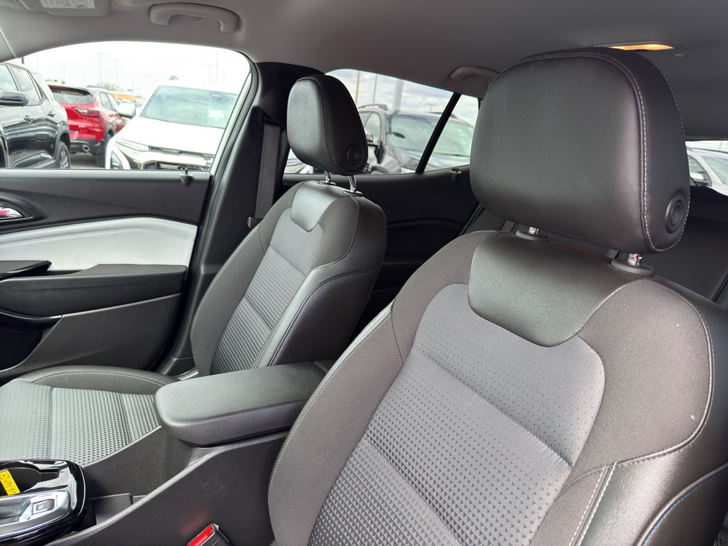 2024 Chevrolet Trax FWD 4dr LT