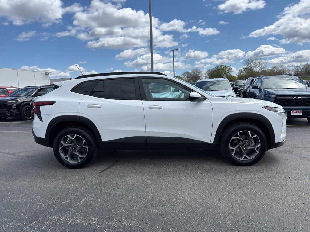 2024 Chevrolet Trax FWD 4dr LT