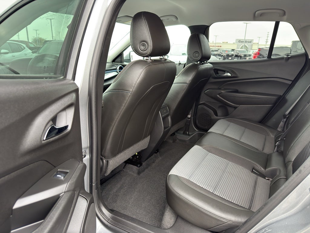 2024 Chevrolet Trax FWD 4dr LT