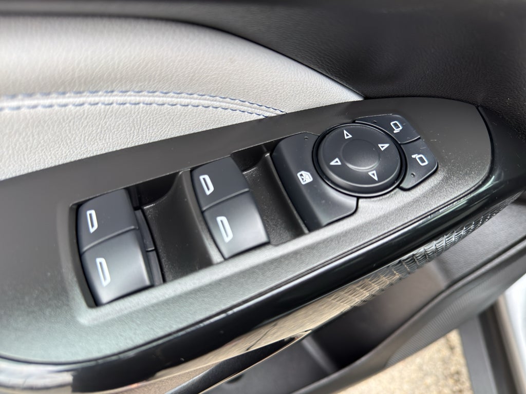 2024 Chevrolet Trax FWD 4dr LT