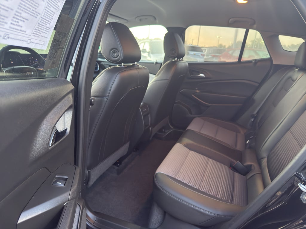 2024 Chevrolet Trax FWD 4dr LT