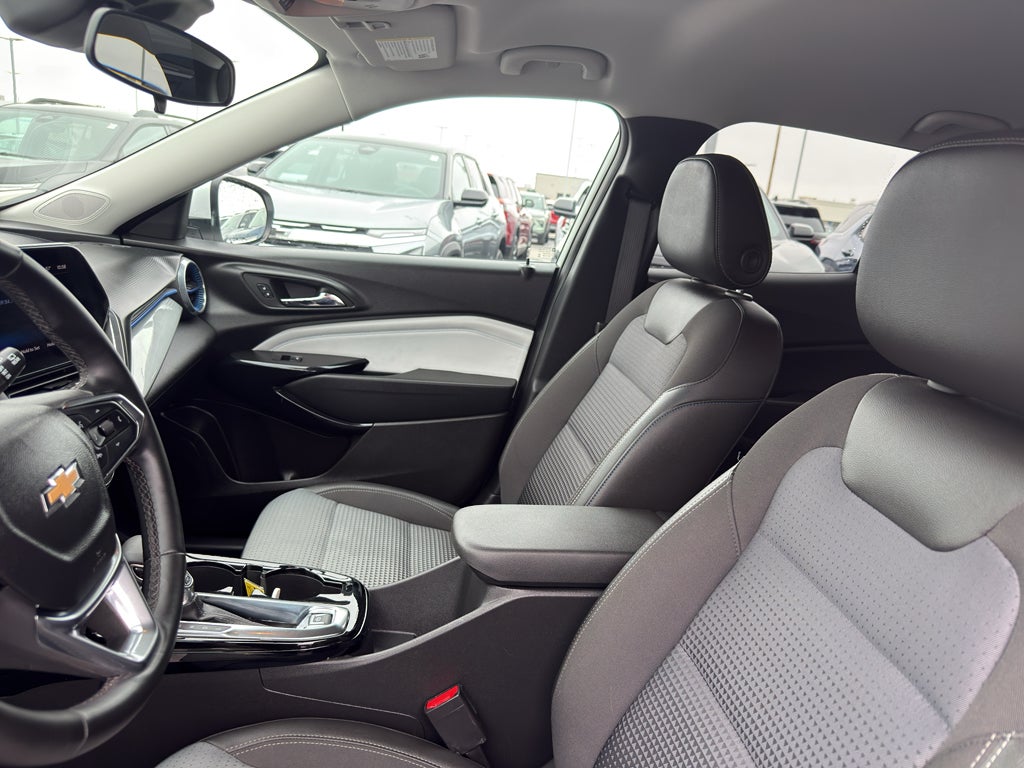 2024 Chevrolet Trax FWD 4dr LT