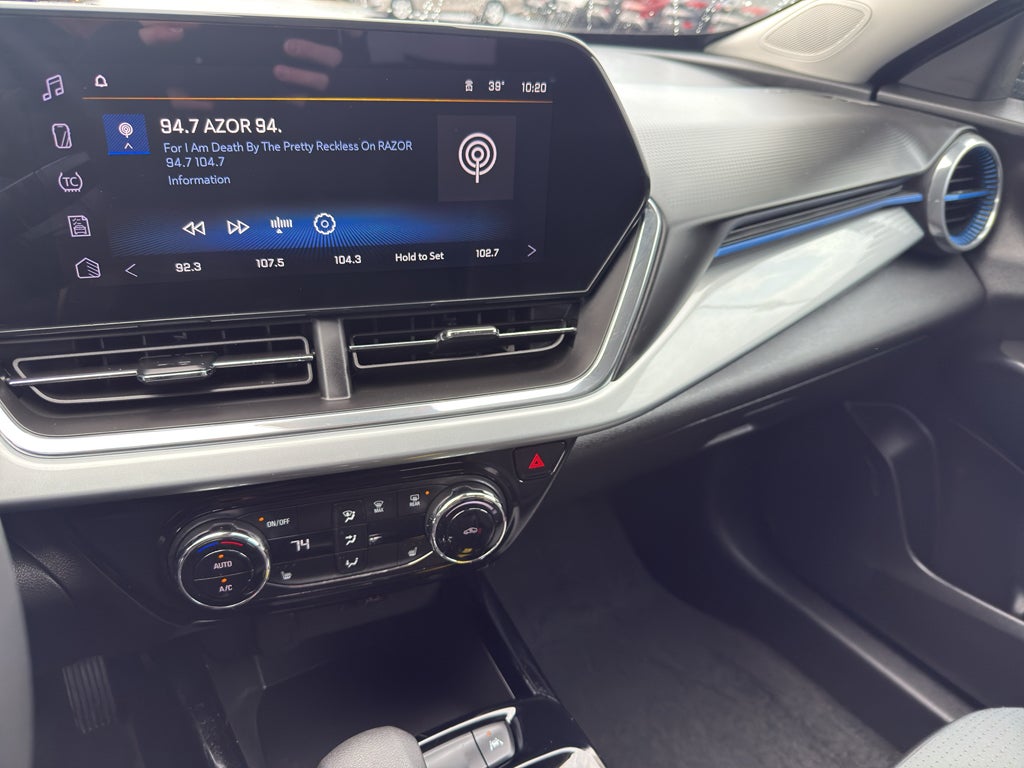 2025 Chevrolet Trax FWD 4dr LT