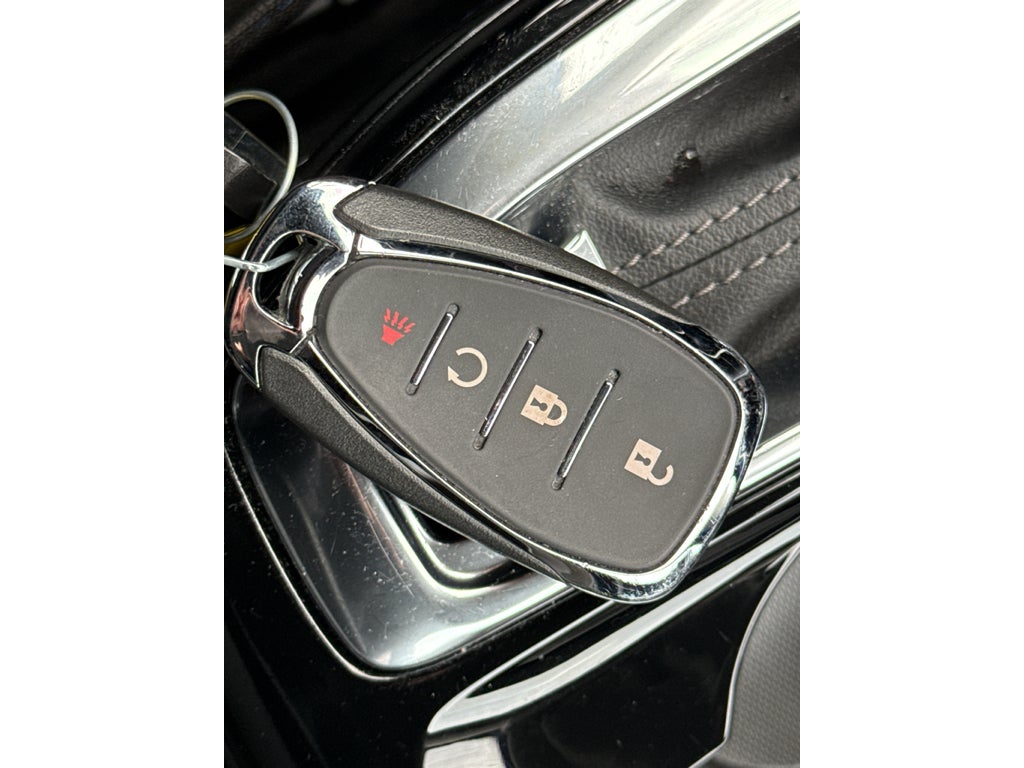 2025 Chevrolet Trax FWD 4dr LT