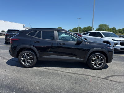 2025 Chevrolet Trax FWD 4dr LT