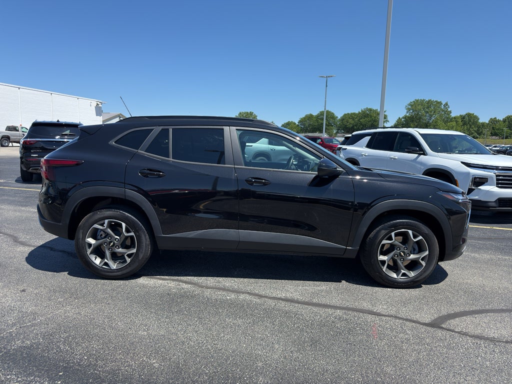 2025 Chevrolet Trax FWD 4dr LT