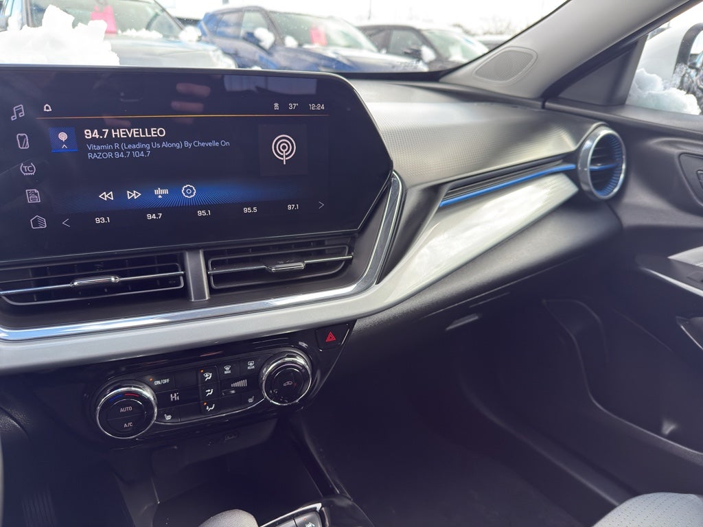 2025 Chevrolet Trax FWD 4dr LT