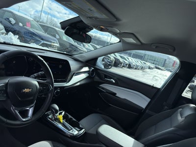 2025 Chevrolet Trax FWD 4dr LT