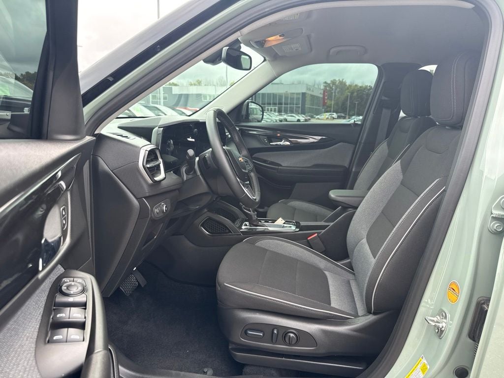 2025 Chevrolet Trailblazer AWD 4dr LT