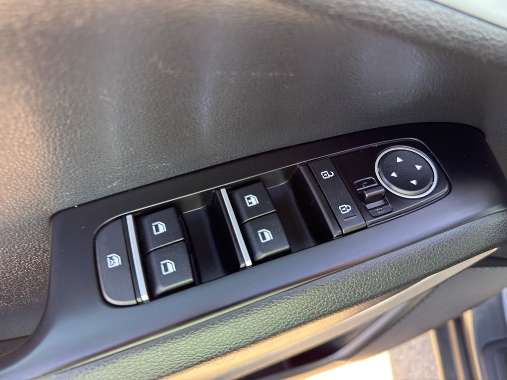 2024 Kia Soul LX IVT