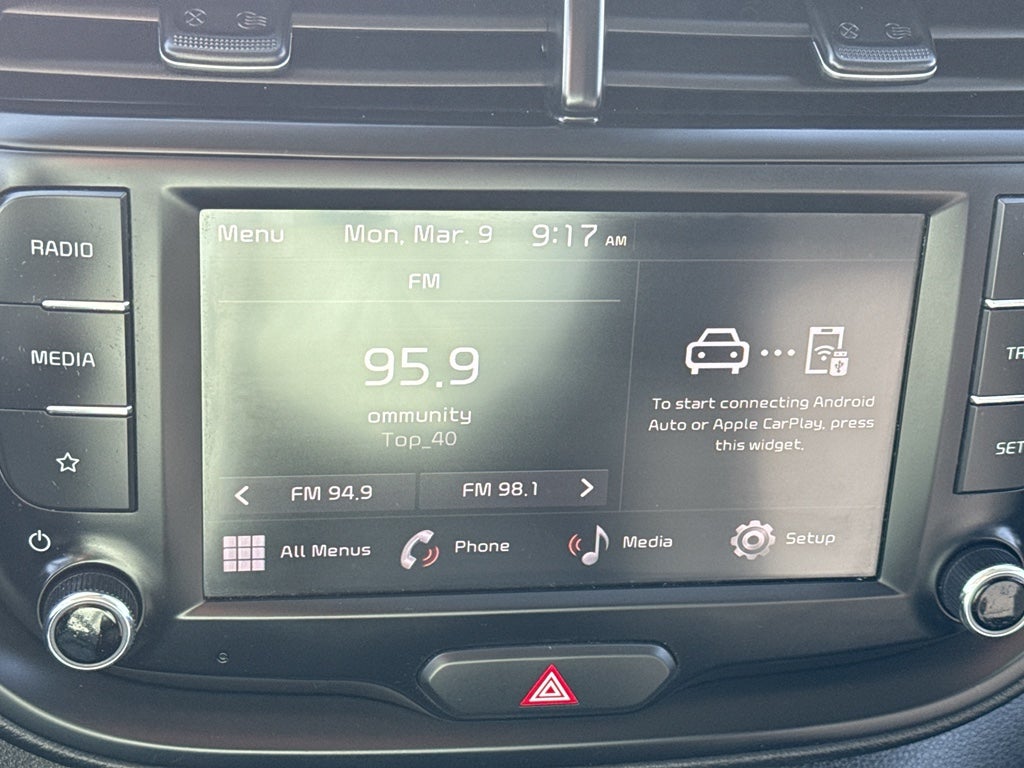 2024 Kia Soul LX IVT