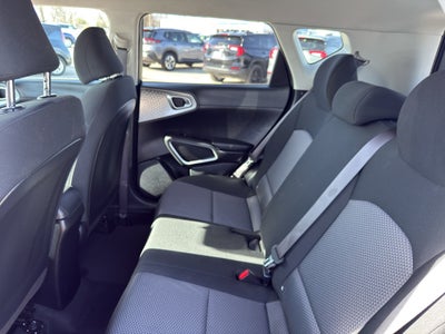 2024 Kia Soul LX IVT
