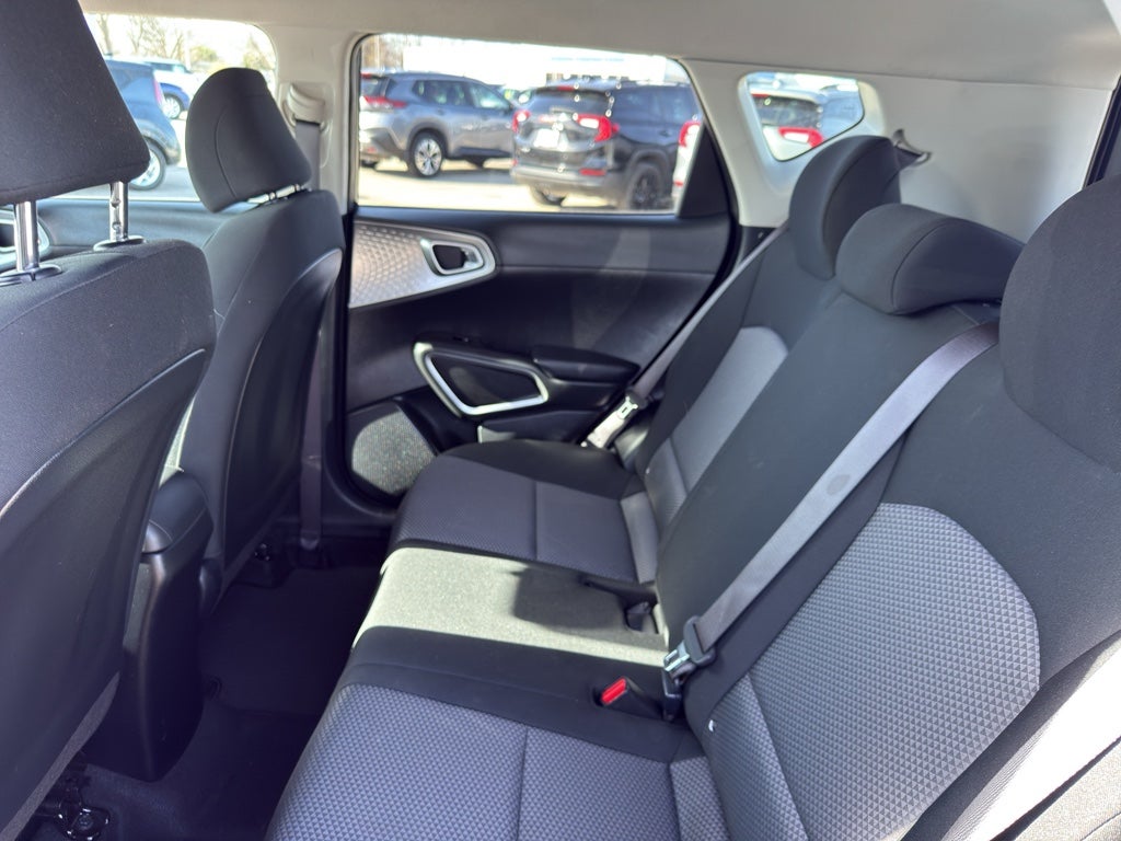 2024 Kia Soul LX IVT