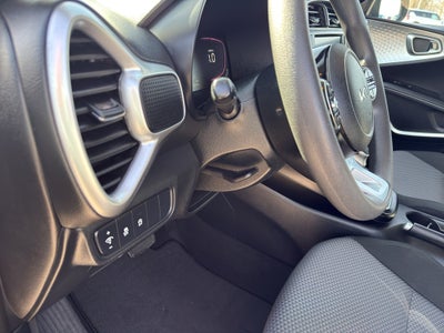 2024 Kia Soul LX IVT