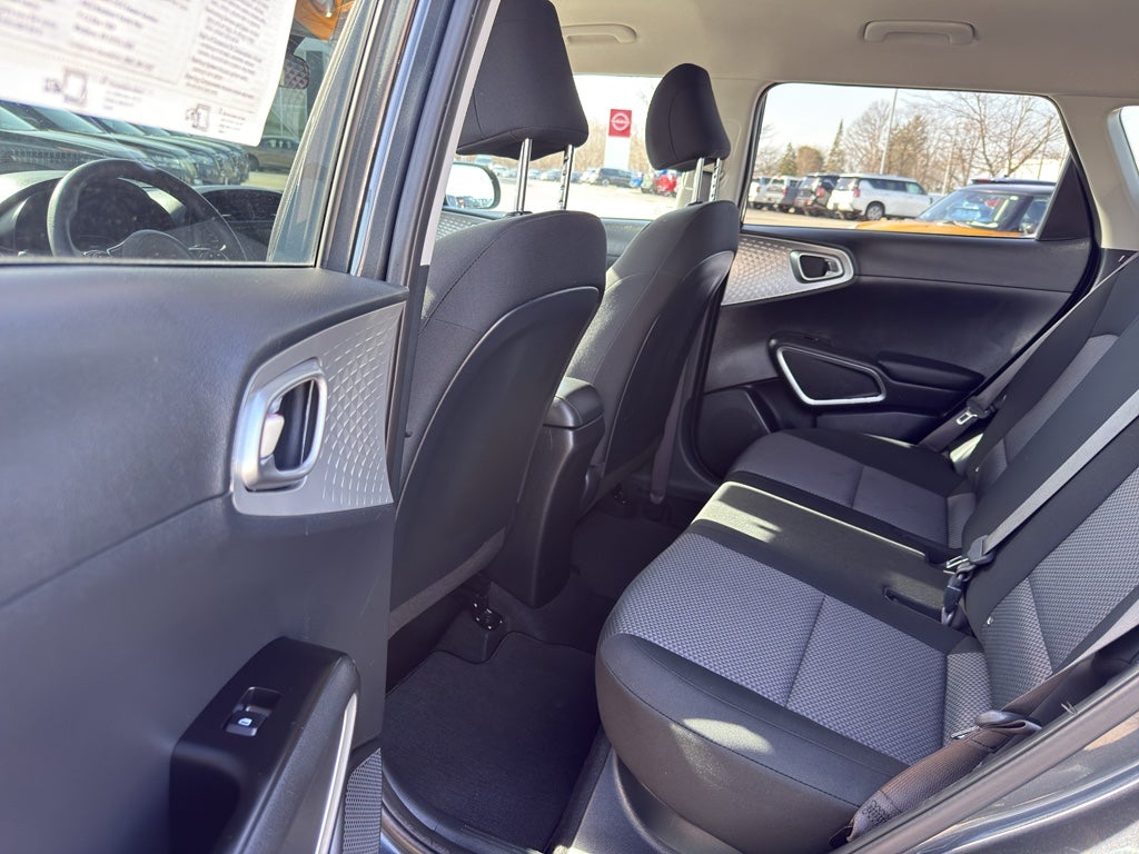 2024 Kia Soul LX IVT