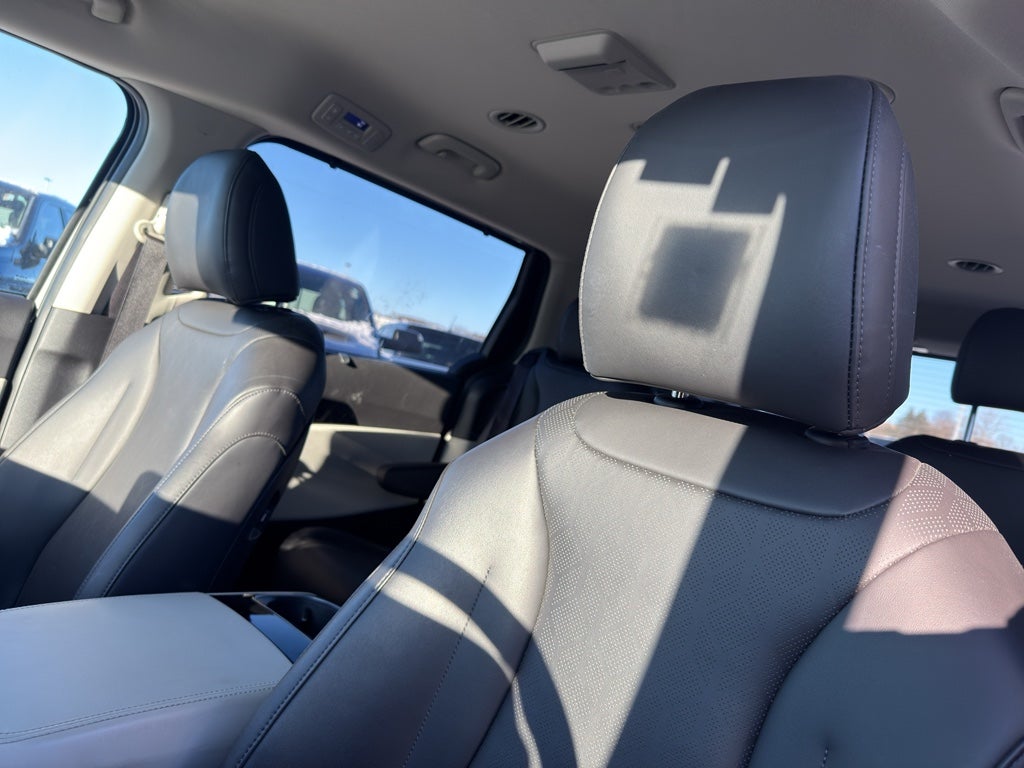 2024 Kia Carnival EX FWD