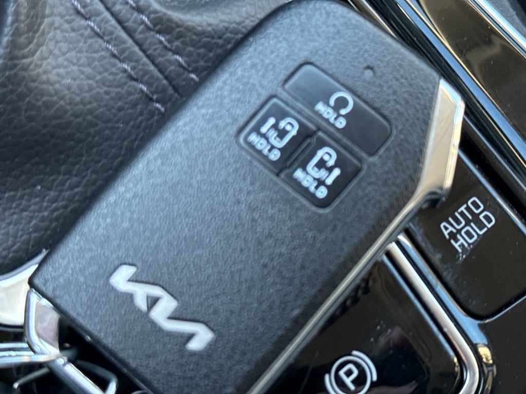 2024 Kia Carnival EX FWD