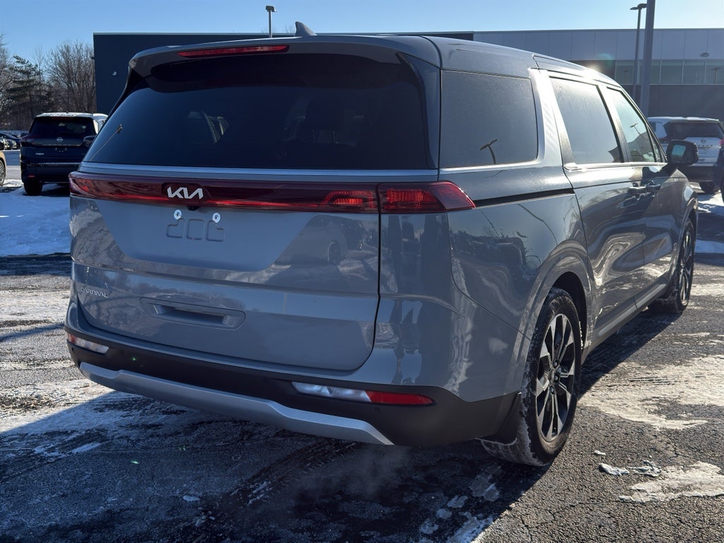 2024 Kia Carnival EX FWD