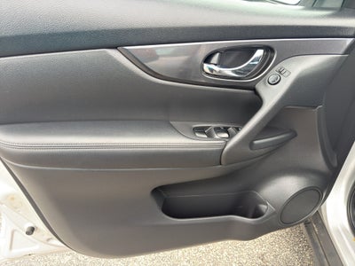 2017 Nissan Rogue FWD S
