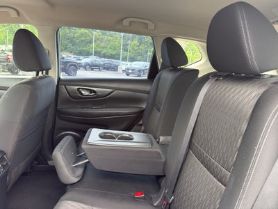 2017 Nissan Rogue FWD S
